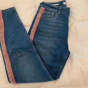 Bershka Mid-Rise Skinny Jeans with Side Stripe